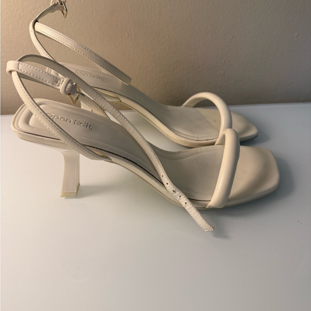 Women's Cream Sandals - Picture 4 of 4
